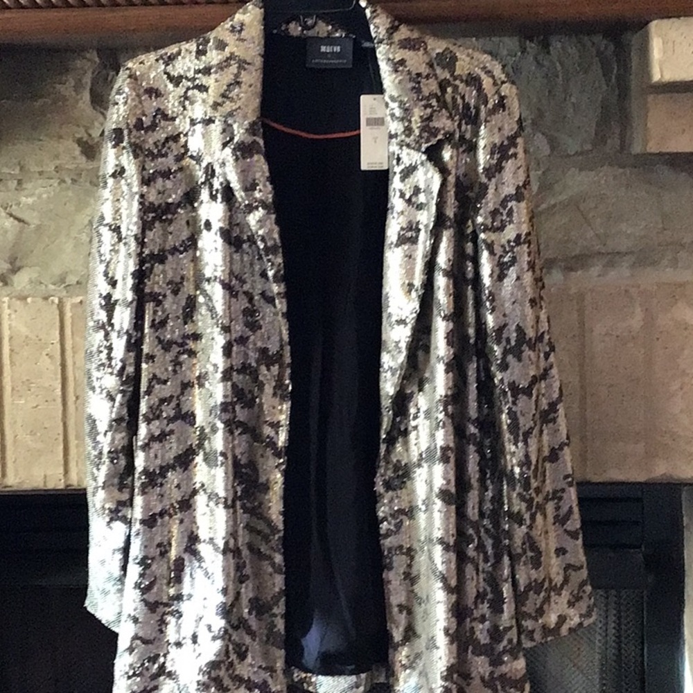 Sequined blazer.